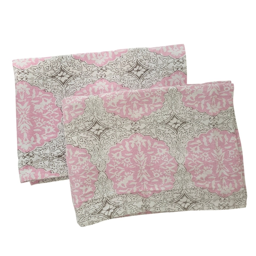 PBteen Pottery Barn Set 2 Standard Pillow Sham Pink Floral Medallion Boho Cotton